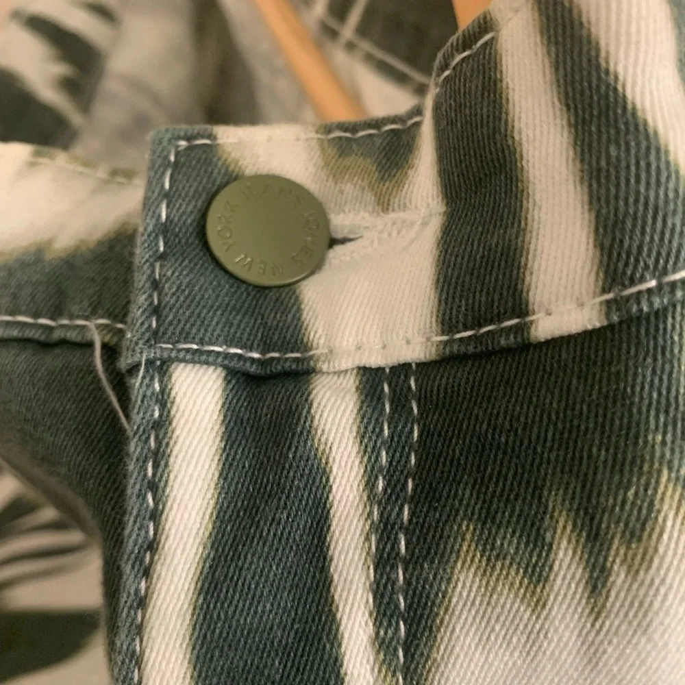Jeans - Picture 4 of 9